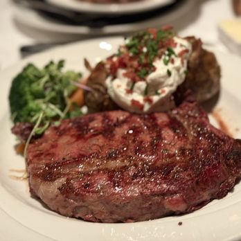 Duke's Steakhouse signature dishes Escargot
Beef Wellington
Roasted Prime Rib Of Beef
Maine Lobster Tail